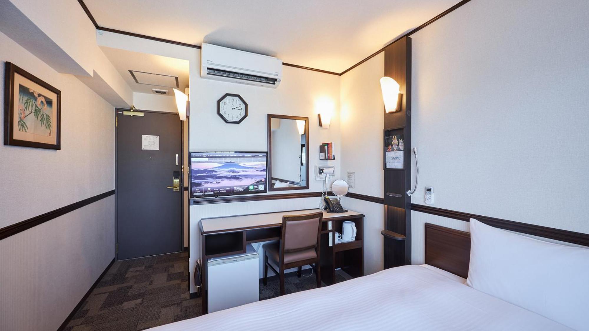 Toyoko Inn Tokyo Nihombashi Zeimusho Mae Rum bild